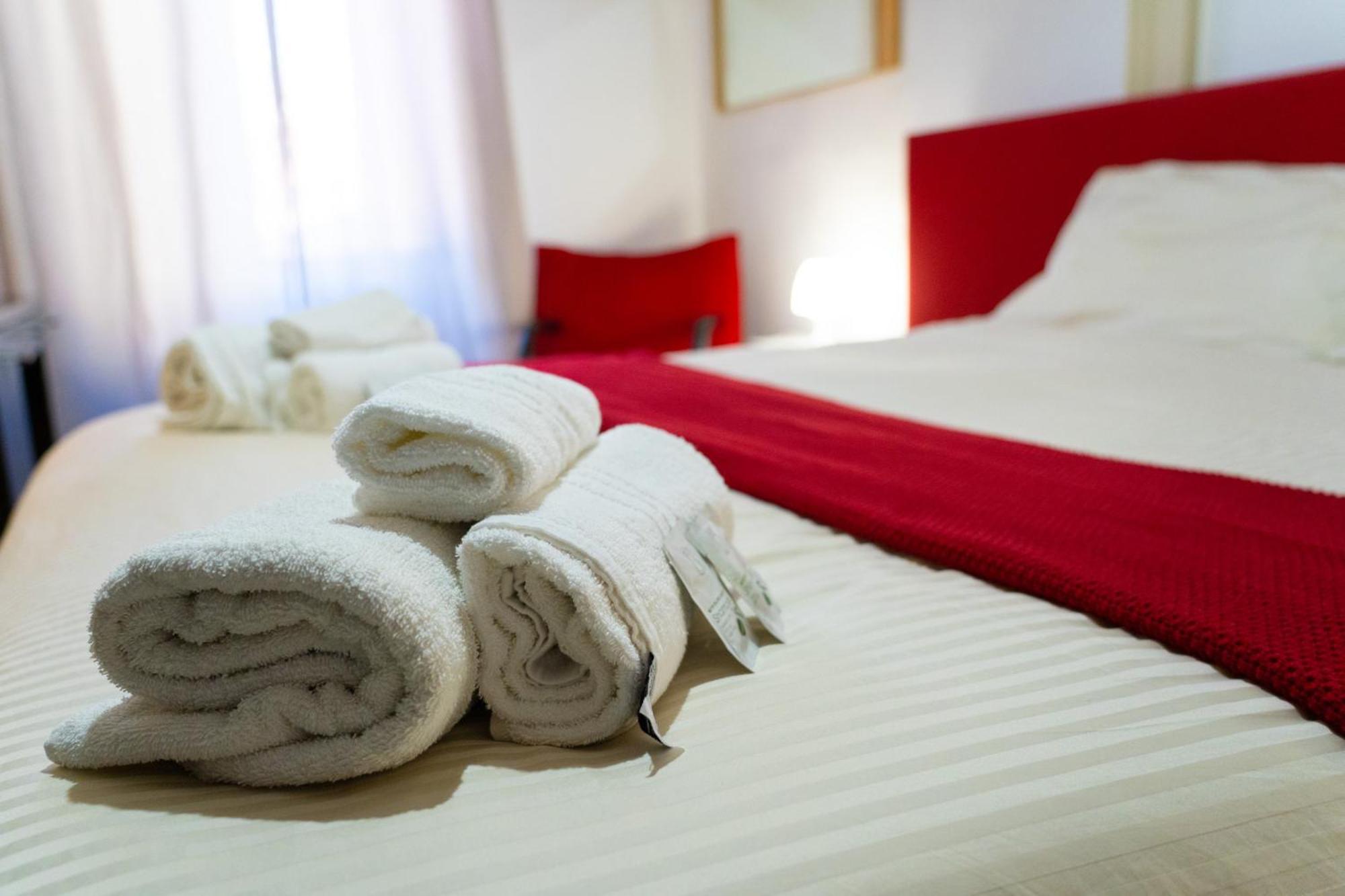 B&B Opera Catania-Fontanarossai nemzetközi repülőtér Kültér fotó
