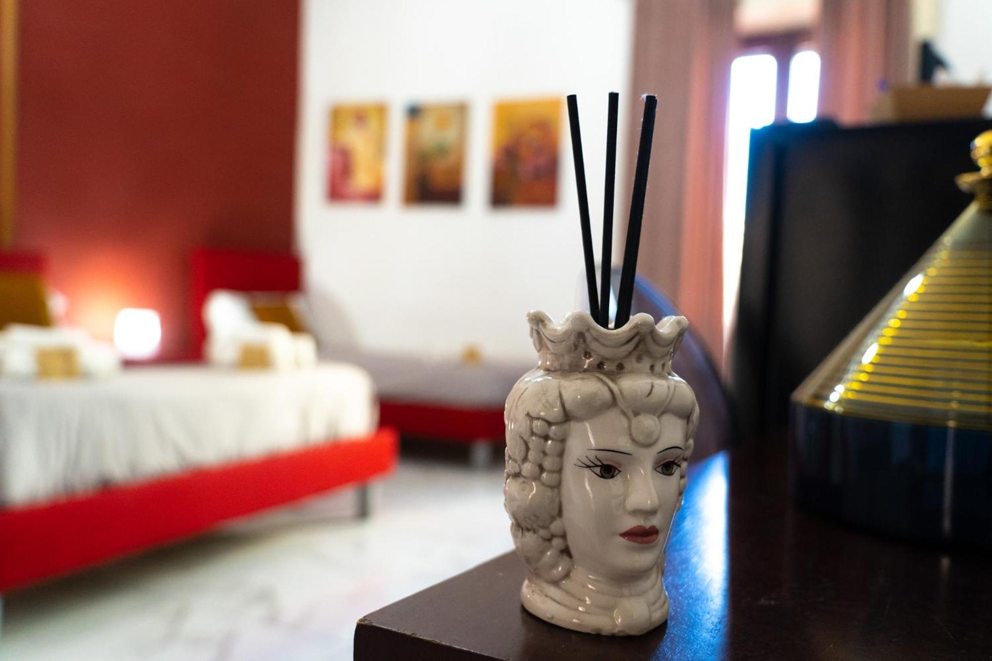 B&B Opera Catania-Fontanarossai nemzetközi repülőtér Kültér fotó