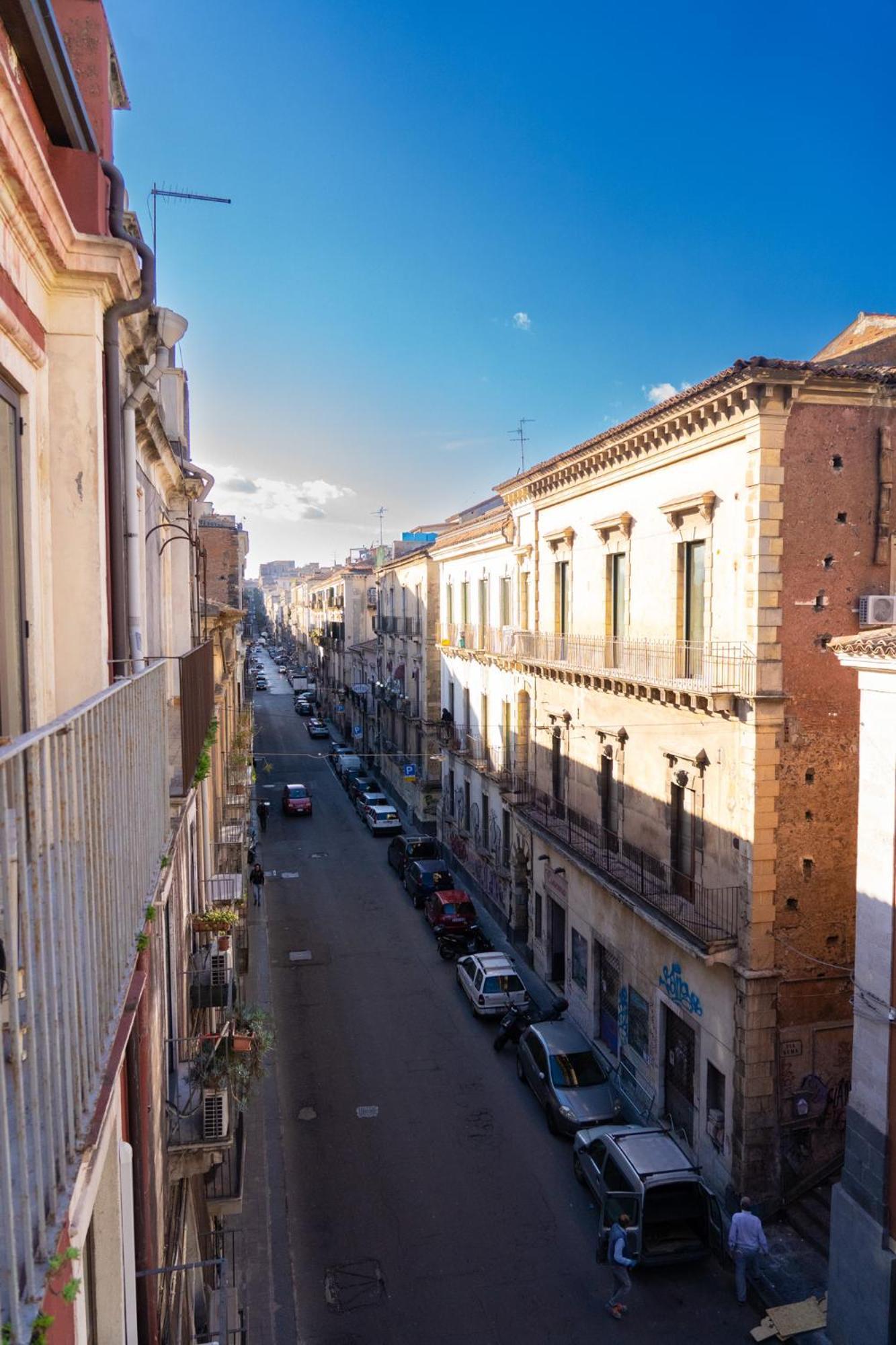B&B Opera Catania-Fontanarossai nemzetközi repülőtér Kültér fotó