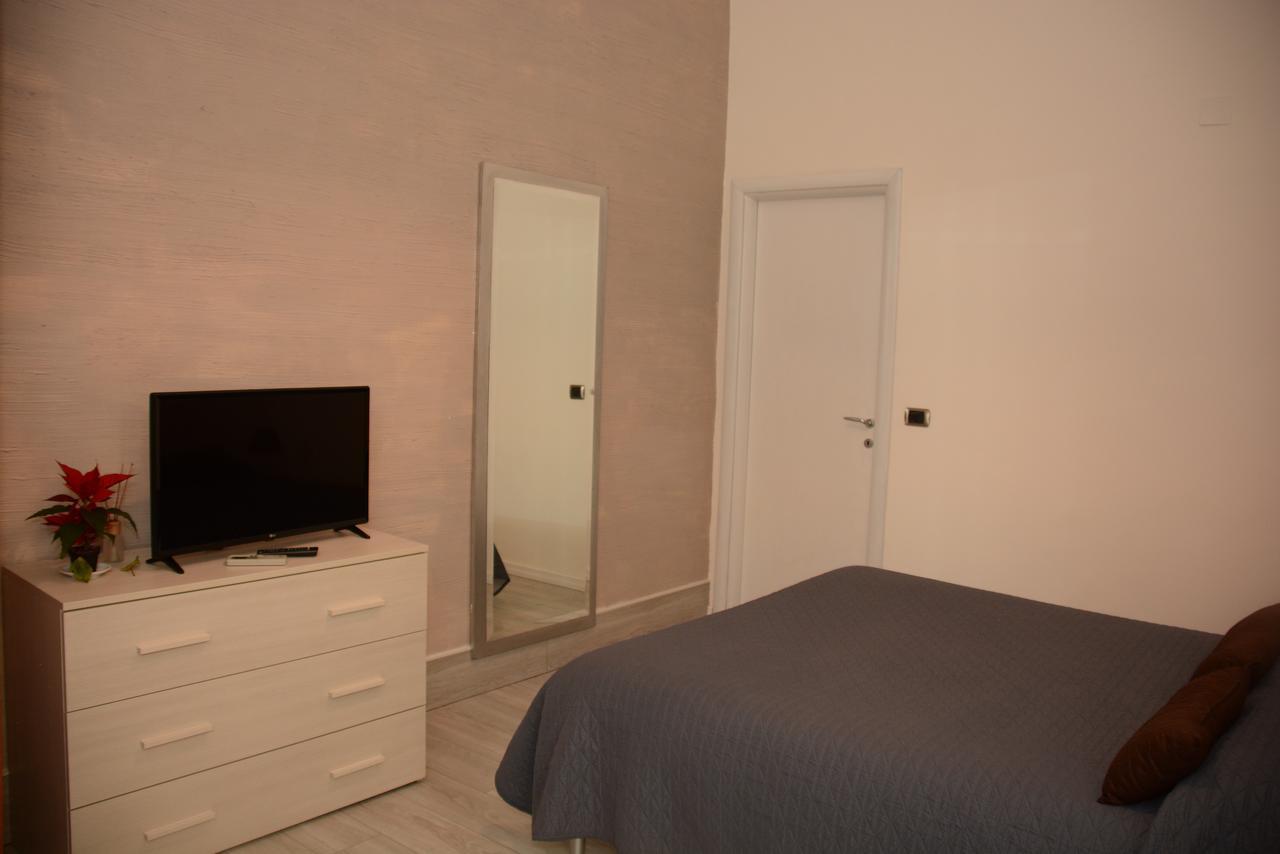 B&B Opera Catania-Fontanarossai nemzetközi repülőtér Kültér fotó